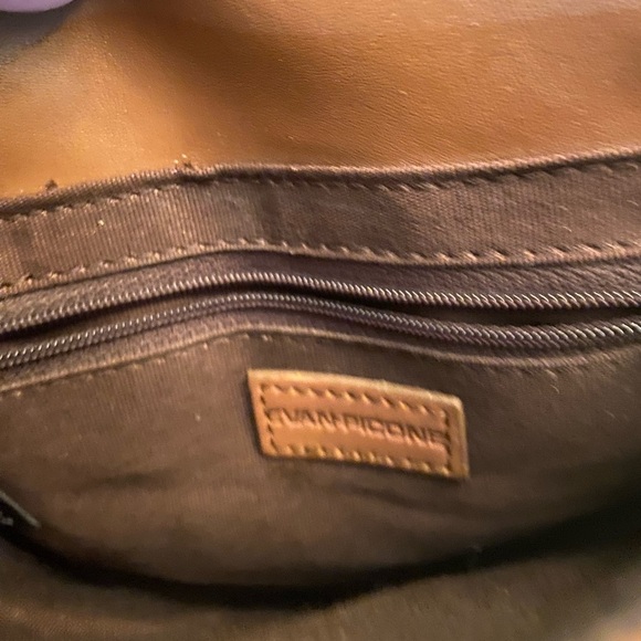 Evan Picone Cross Body Bag with built in wallet - Picture 6 of 7